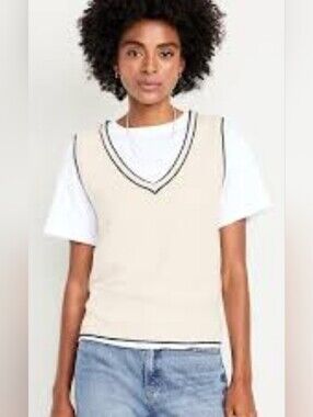 Old Navy Cream V-Neck Sleeveless Sweater Tank with Black Trim